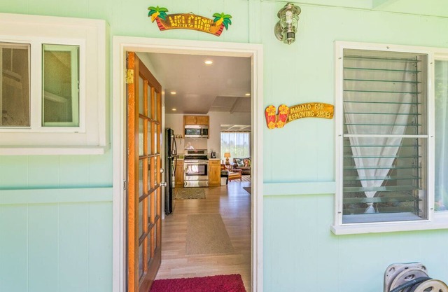 Kaaawa Home With Mountain View’s - 30 Day Min