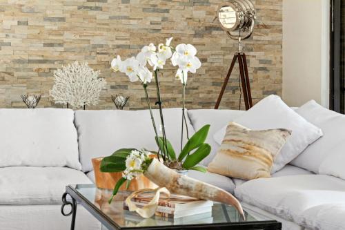 Kaanapali's Royal Luxury Plantation Beach & Golf Retreat