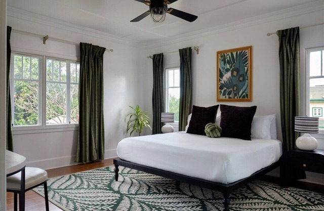 Kahili Suite - Historic charm meets Luxury