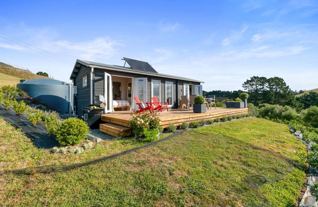 Kaiate - Papamoa Hills Holiday Cabin