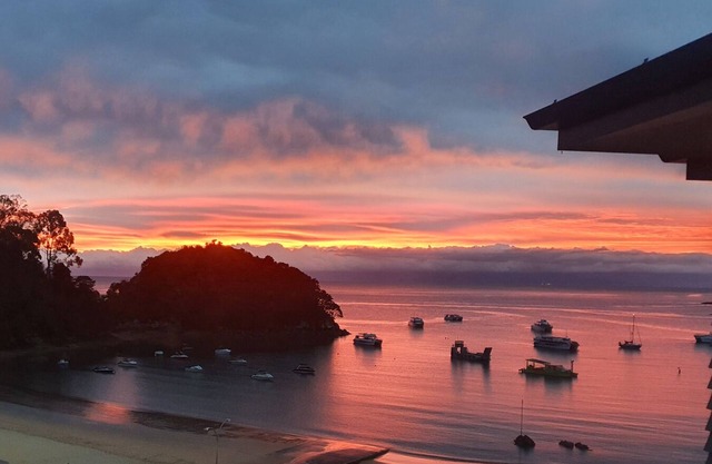 Kaiteriteri Retreat - Diva Suite with a View