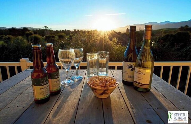 Kakatu Retreat - Swallows Nest, Kakatu Retreat | Swallows | Nest | Breakfast Included