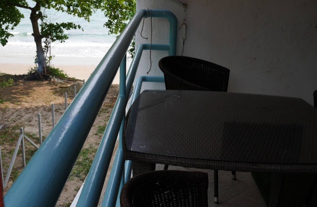 Kap Creative Luxury Extra Large One Bedroom Condo 86 Sq. Meters