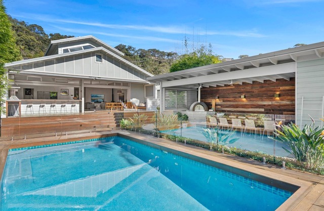 Karinya - an oasis of tranquility perfect for the family looking for space and luxury