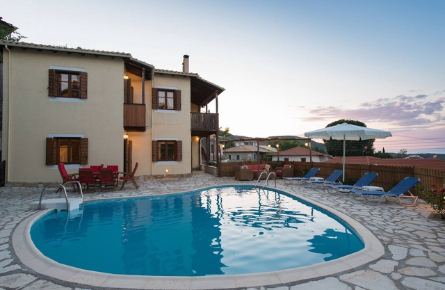 Katouna Holidays - Cozy houses with shared pool