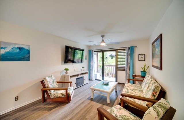 Kauai Vacation Rental Walk to Kalapaki Beach!
