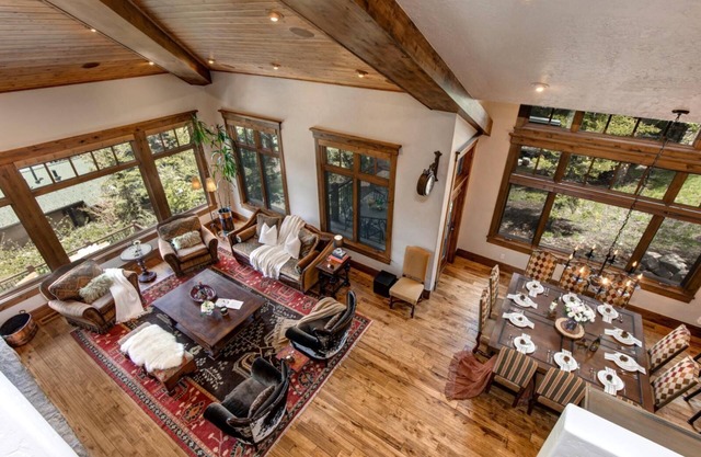 KBM Resorts | The Lookout | Pool Table, Wood Burning Fireplace, 2 Family Rooms, Views, Winter Shuttle to Silver Lake! PLO-6599