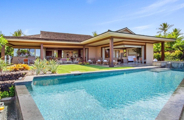 Ke Alaula Hale 7 – Private & Secluded | Onsite Staff & Daily Housekeeping