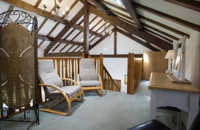 Keiras Cottage - Three Bedroom House, Sleeps 6