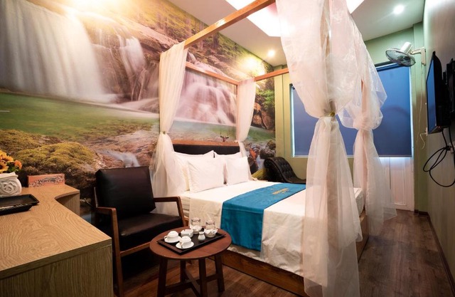 KHÁCH SẠN HƯỚNG DƯƠNG