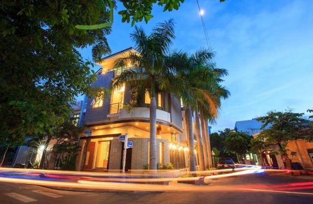 Kim’s House Entire Villa 6-BR Near My Khe Beach