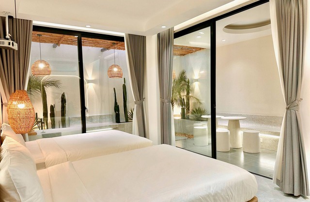 KIN WANDER TRUNG SON