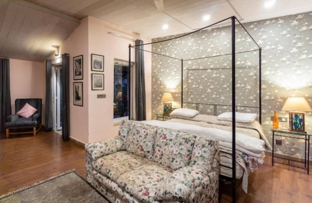 King Room with Garden View - Near Kookus 5n