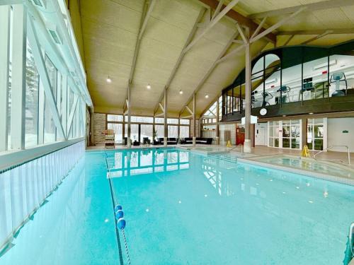 King Studio Suite heated Pool and Sauna