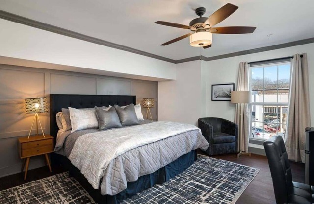 King Suite on Main Stay & Relax|Coffee & Shopping