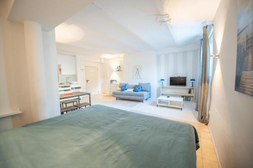 Kingsize Bett, Nahe Stadt und Alster, Ruhig