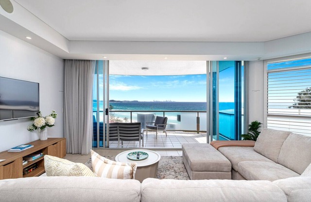 Kirra Oceanfront Views