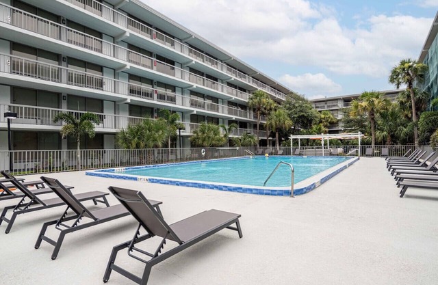 Kissimmee 1BR comfort minutes to Disney Parks