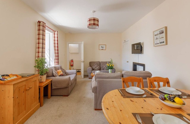 Kittiwake House - Three Bedroom House, Sleeps 6