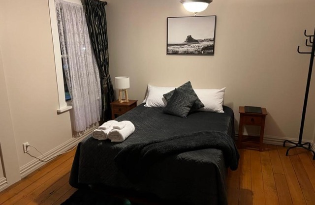 Kohatu Flat Rock Cafe, Bar and B&B