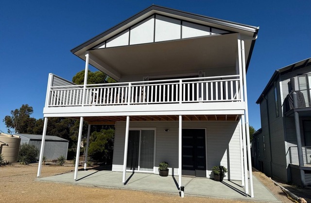 Koolywurtie- Spacious, 5 bedrooms, close to beach!