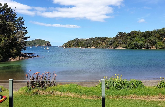 Kowharewa Beachfront Beauty