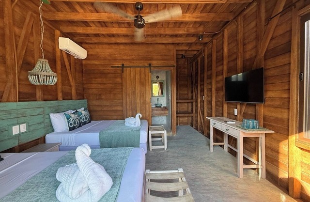 Krak Inn Holbox - Eco-Friendly and Pet-Friendly Hotel