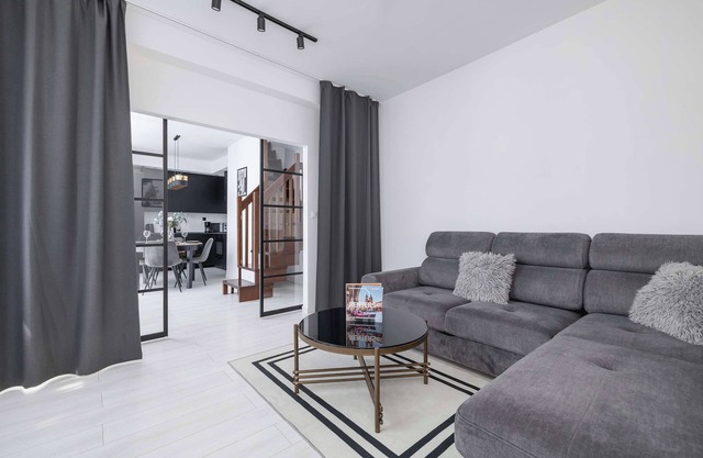 Krzyszkowicka 55A | Wieliczka | Spacious Apartment | AC | Parking