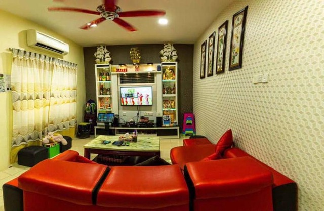 KS 88 Terrace Homestay 15Pax 4R2B nearby LotusTesco