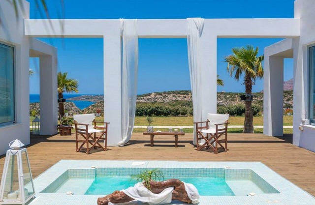 ktima reveli black suite(2-4 persons)
