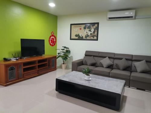 Kuching Homestay Double Storey