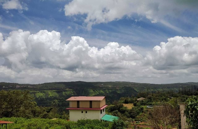 Kusum Palace Bungalow Mahabaleshwar