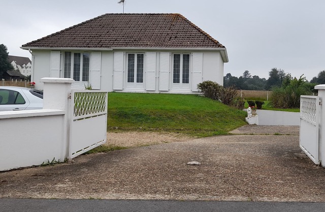 L'Opaline, Pretty house with garden 6 pers, 10km Honfleur, linen & internet included
