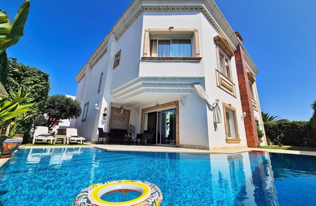 L'Orchidée - Luxury Suites