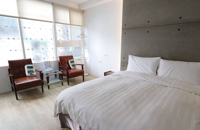 L201 Double room in Tainan, near Xinyi Street