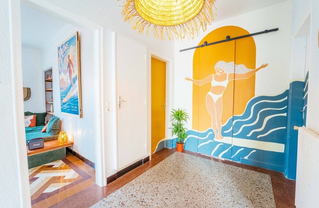 La Boga Surf House-House-Villa-Ensuite with Shower