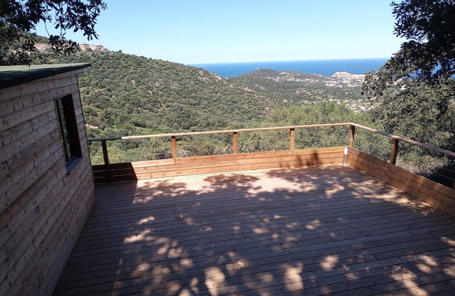 LA CABANE DE CASANOVA 8/10 PEOPLE. BREATHTAKING VIEW OF ILE ROUSSE