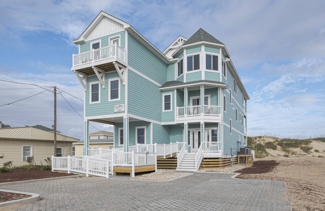 La Cebolla | Oceanfront | Nags Head | Sleeps 22