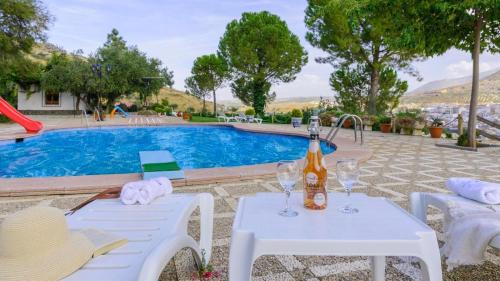 La Guitarra Andaluza Loja by Ruralidays