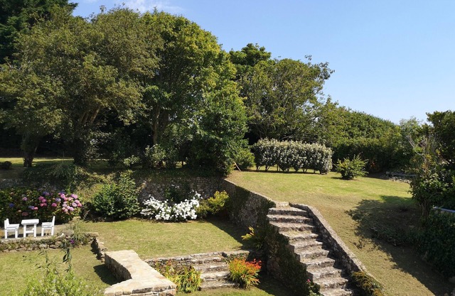 LA HAGUE - Charming family home