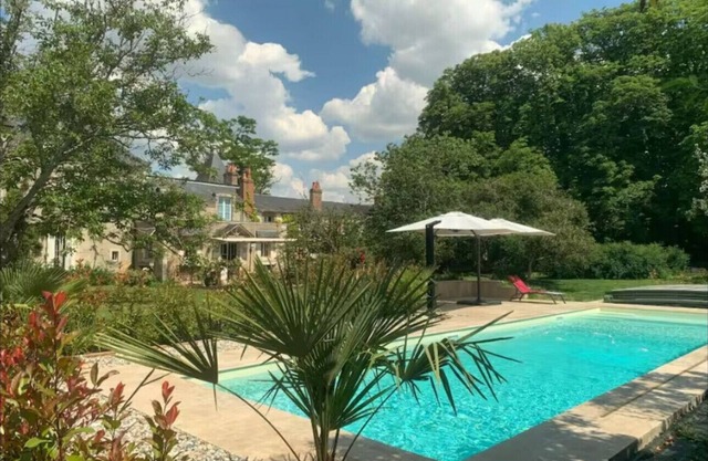 La Maison de Philippine-Gite 22 pers-piscine-parc