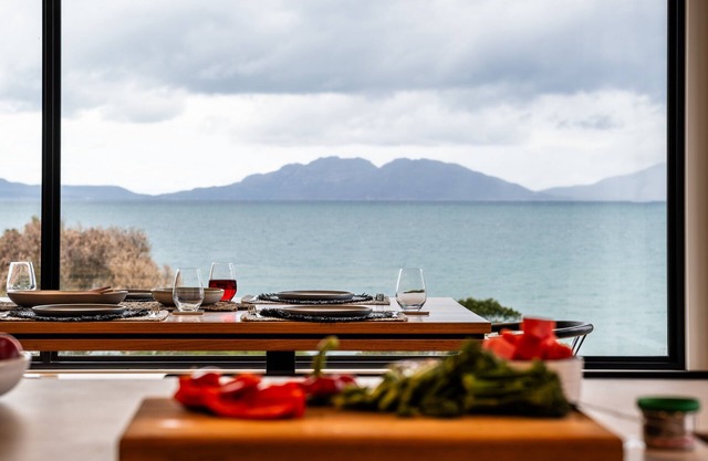 La Mer - A seaside Sanctuary