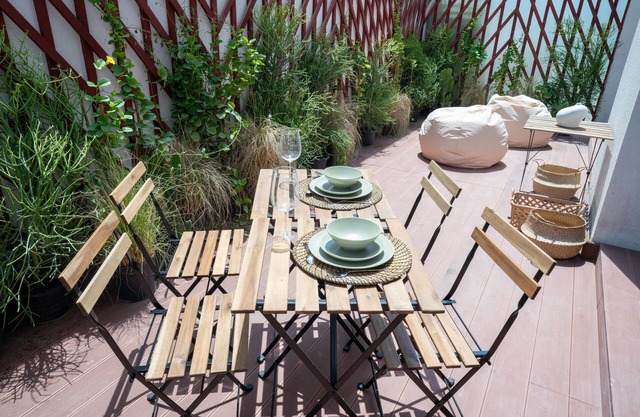 La Mer Alluring 1 Bedroom Apartment