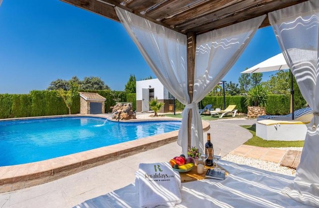 La Pedriza de Loja by Ruralidays