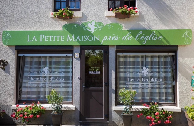 La Petite Maison près de l'Eglise