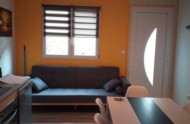 La Riviera - Lovely and spacious studio apartment