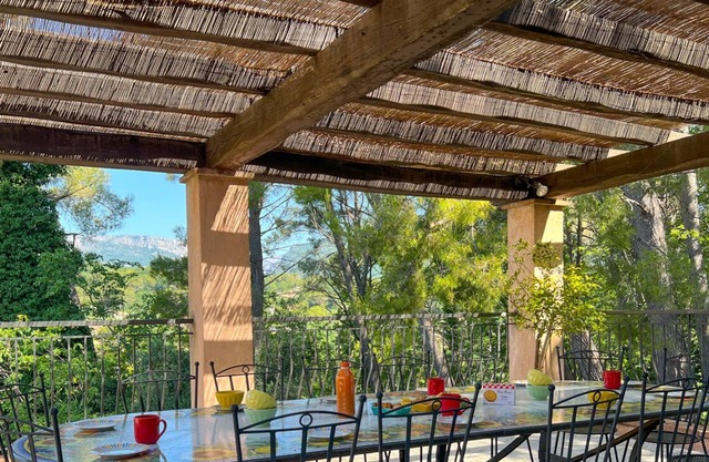 LA ROURETANE Pool AirCo for 10 By Sunset