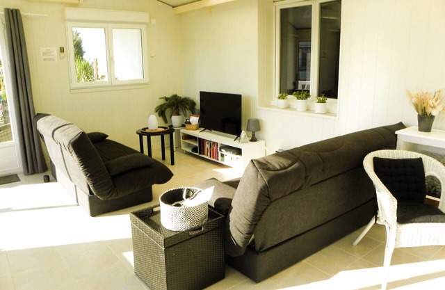 La Salicorne - House 1,7 km from the sea