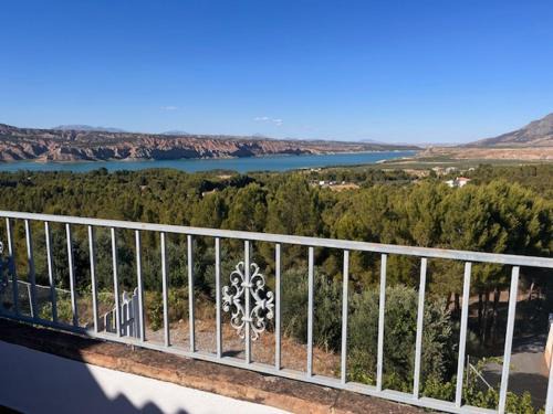 La Vista Del Lago - Lake Negratin View