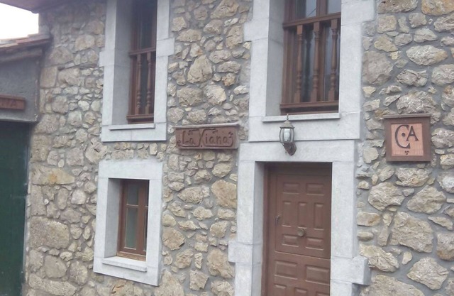 La Xiana House On The North Slope Of The Tiatordos (Asturias)